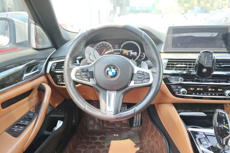 Used BMW 5 Series 2018 530Li Leading Model M Sport Package Steering Wheel