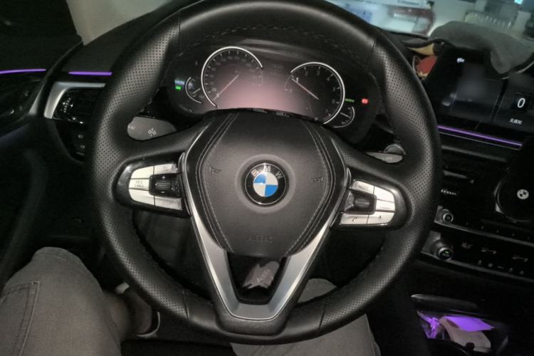 Used BMW 5 Series 2018 525Li Luxury Package Steering Wheel
