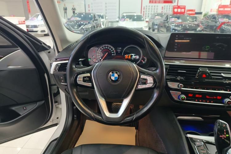 Used BMW 5 Series 2018 525Li Luxury Package Steering Wheel