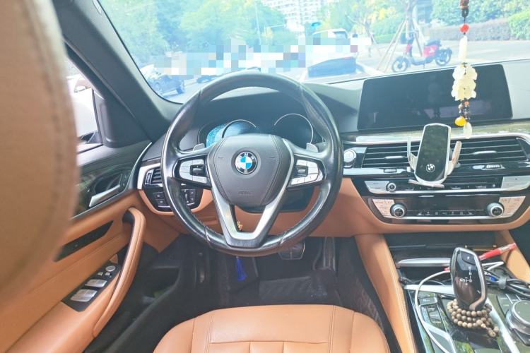 Used BMW 5 Series 2018 Restyled 530Li Leading Edition M Sport Package Steering Wheel