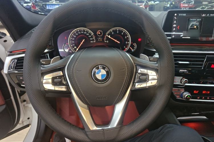 Used BMW 5 Series 2018 Restyled 530Li Leading Edition M Sport Package Steering Wheel