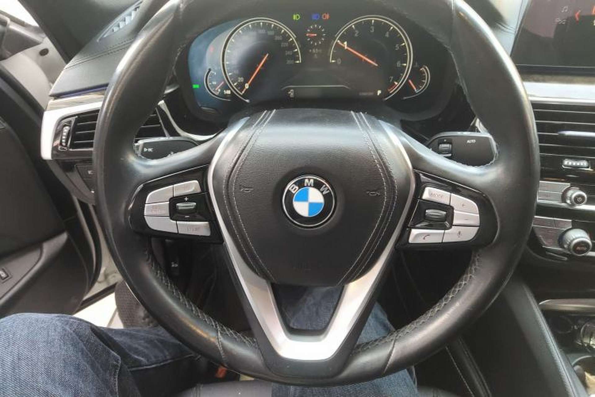 Used BMW 5 Series 2018 525Li M Sport Package Steering Wheel