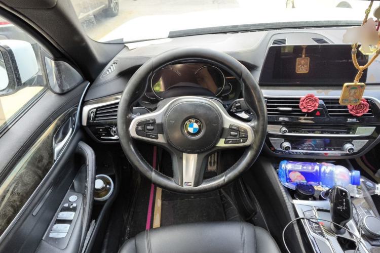 Used BMW 5 Series 2018 525Li M Sport Package Steering Wheel