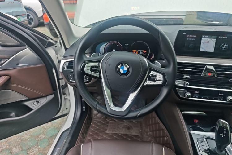 Used BMW 5 Series 2018 Facelifted 530Li Luxury Edition Premium Package Steering Wheel