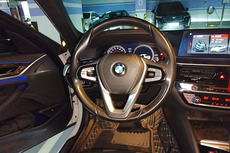 Used BMW 5 Series 2018 525Li M Sport Package Steering Wheel