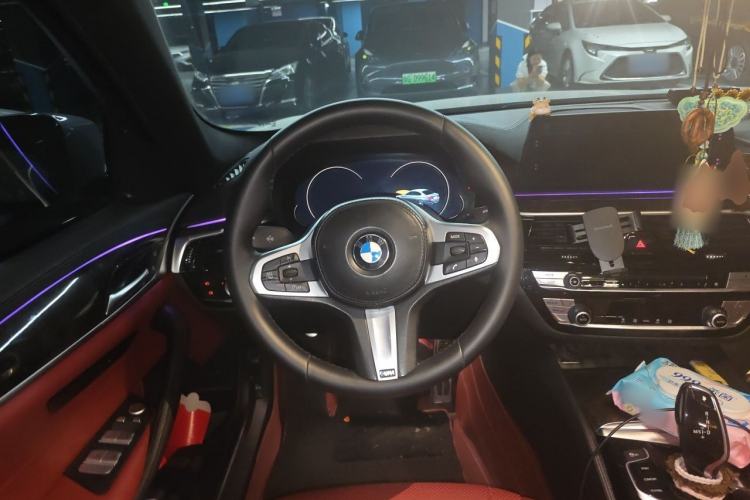 Used BMW 5 Series 2018 525Li M Sport Package Steering Wheel