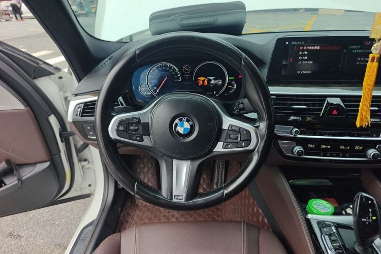 Used BMW 5 Series 2018 525Li M Sport Package Steering Wheel