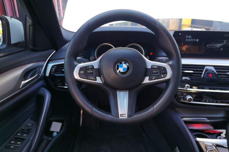 Used BMW 5 Series 2018 525i M Sport Package Steering Wheel