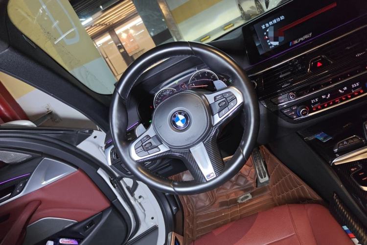 Used BMW 5 Series 2018 530Li Luxury Edition M Sport Package Steering Wheel