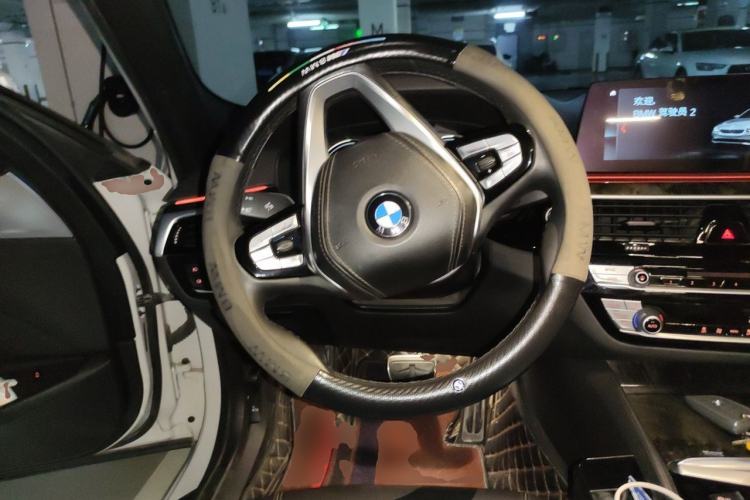 Used BMW 5 Series 2018 525Li M Sport Package Steering Wheel