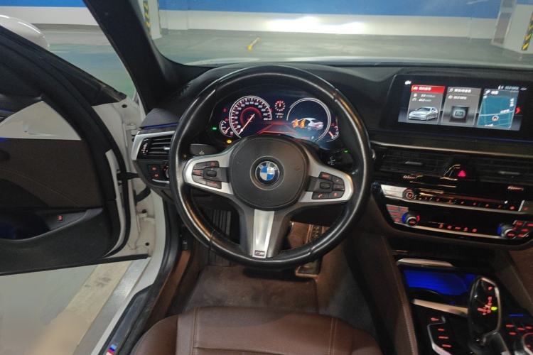 Used BMW 5 Series 2018 525Li M Sport Package Steering Wheel