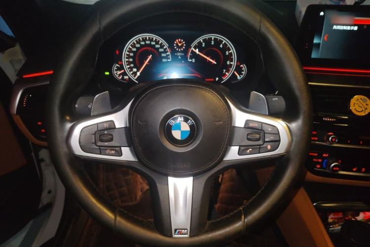 Used BMW 5 Series 2018 530Li Leading Model M Sport Package Steering Wheel