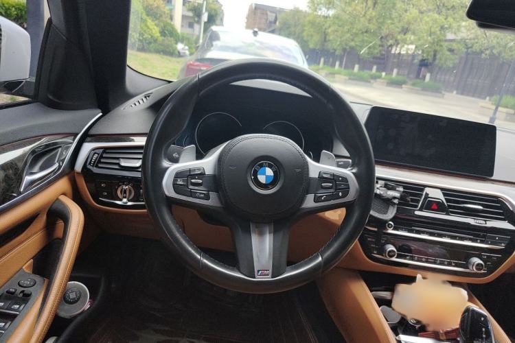 Used BMW 5 Series 2018 530Li Leading Model M Sport Package Steering Wheel