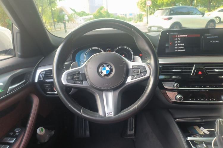 Used BMW 5 Series 2018 Restyled 530Li Leading Edition M Sport Package Steering Wheel