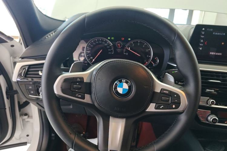 Used BMW 5 Series 2018 Facelifted 530Li xDrive M Sport Package Steering Wheel