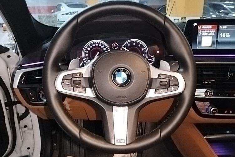 Used BMW 5 Series 2018 Restyled 530Li Leading Edition M Sport Package Steering Wheel