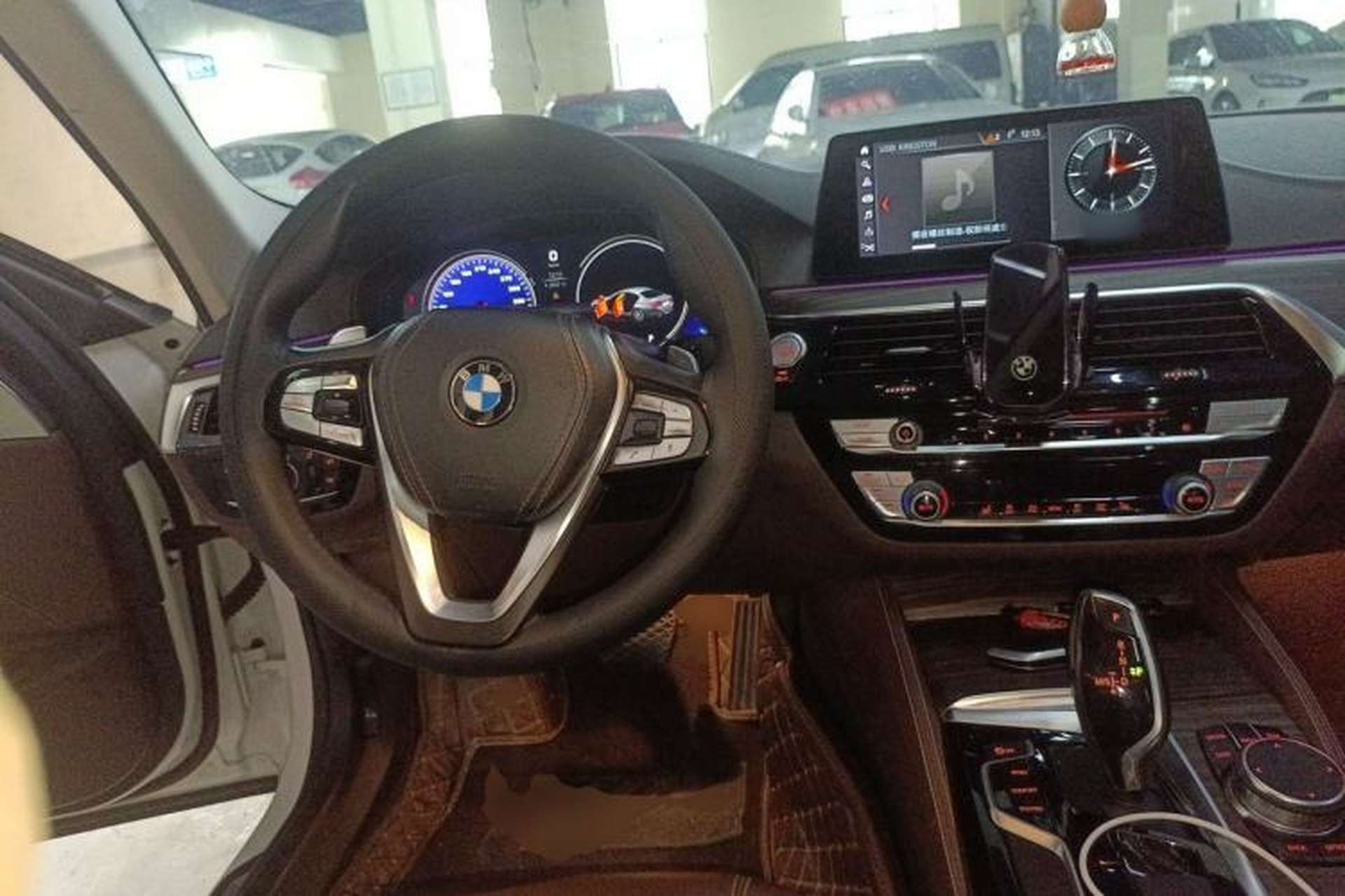 Used BMW 5 Series 2018 Revised Version 530Li Leading Edition Luxury Package Steering Wheel
