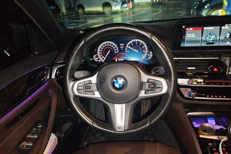 Used BMW 5 Series 2018 525Li M Sport Package Steering Wheel