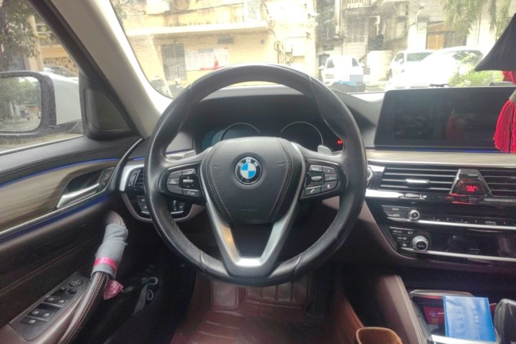 Used BMW 5 Series 2018 530Li Luxury Edition Premium Package Steering Wheel