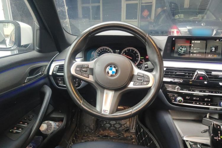 Used BMW 5 Series 2018 525Li M Sport Package Steering Wheel