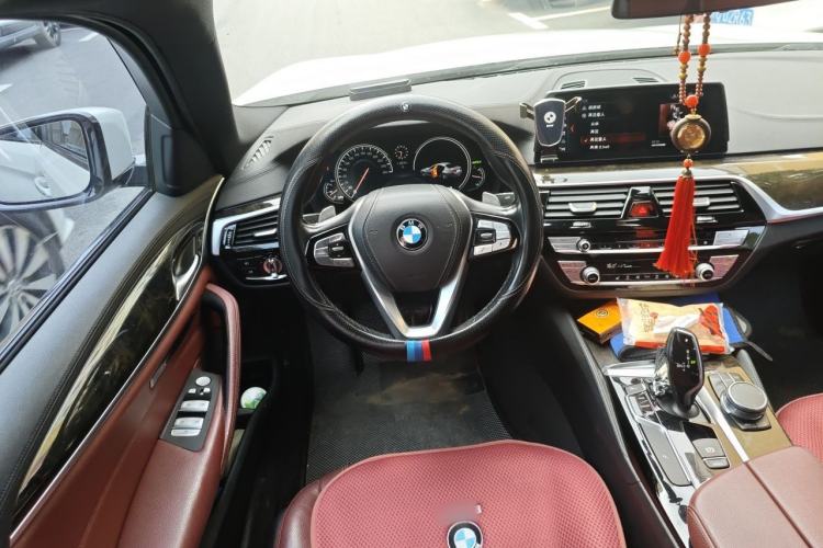 Used BMW 5 Series 2018 Restyled 530Li Leading Edition M Sport Package Steering Wheel