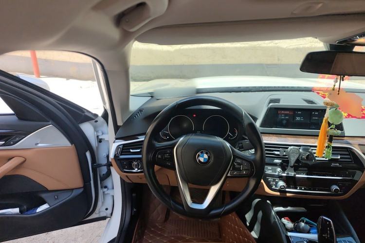 Used BMW 5 Series 2018 528Li Launch Special Edition Steering Wheel