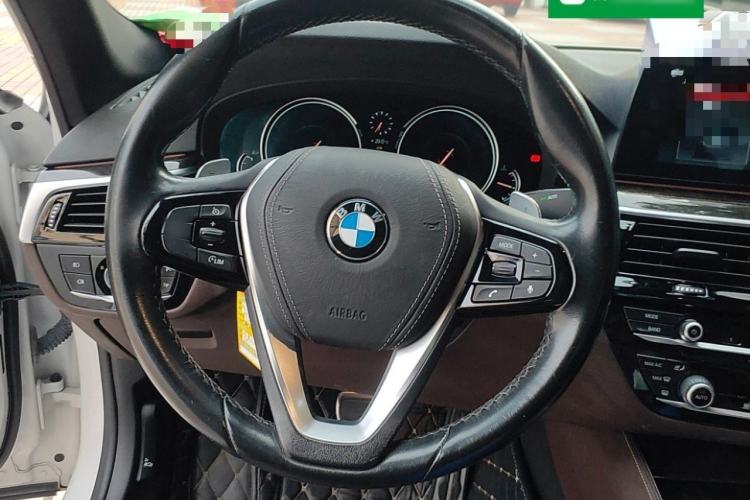 Used BMW 5 Series 2018 530Li Leading Model M Sport Package Steering Wheel