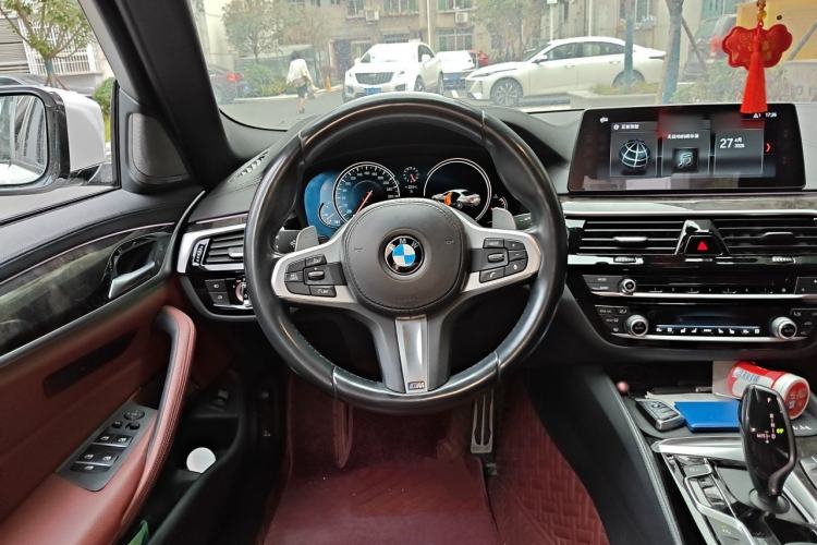 Used BMW 5 Series 2018 530Li Luxury Edition M Sport Package Steering Wheel