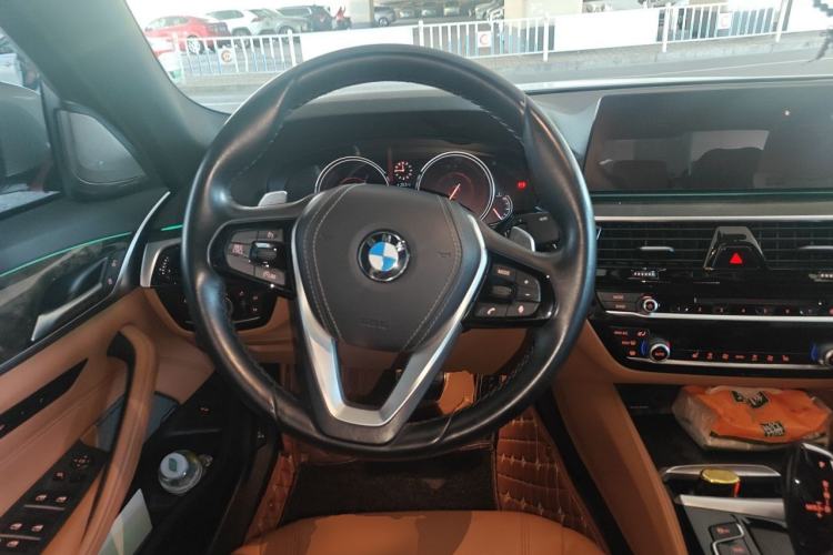 Used BMW 5 Series 2018 530Li Leading Model M Sport Package Steering Wheel