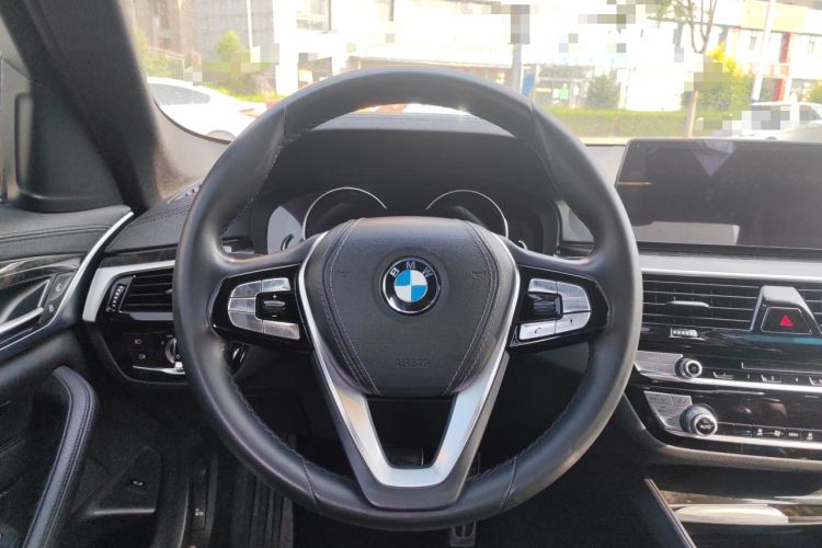 Used BMW 5 Series 2018 525Li M Sport Package Steering Wheel
