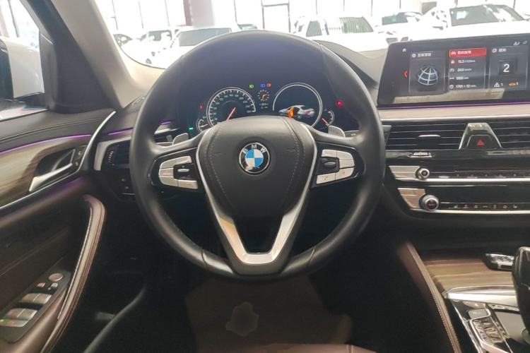 Used BMW 5 Series 2018 Revised Version 530Li Leading Edition Luxury Package Steering Wheel