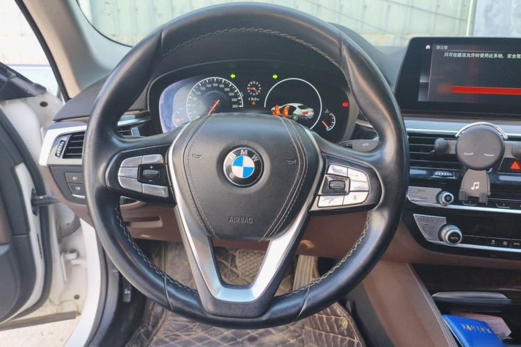 Used BMW 5 Series 2018 525Li Luxury Package Steering Wheel