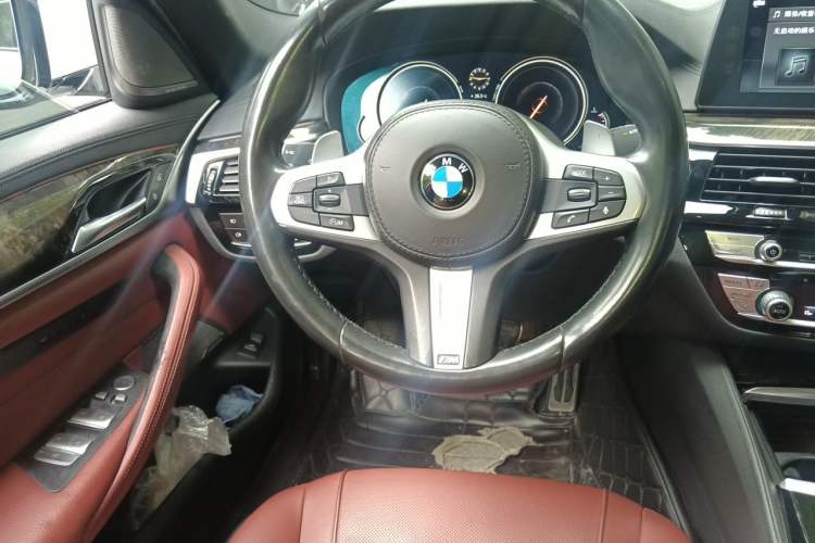 Used BMW 5 Series 2018 Restyled 530Li Luxury Edition M Sport Package Steering Wheel
