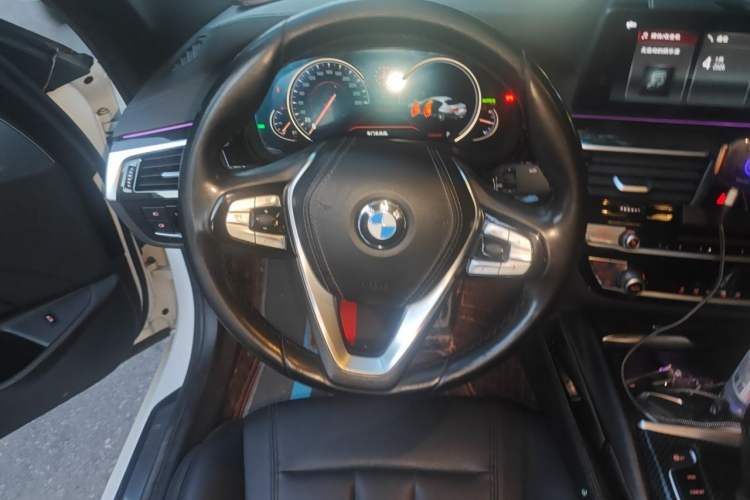 Used BMW 5 Series 2018 525Li M Sport Package Steering Wheel