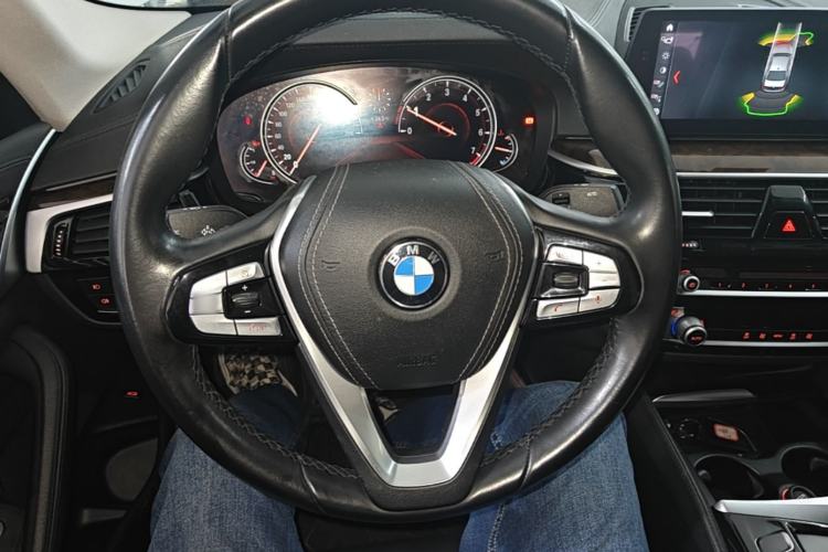 Used BMW 5 Series 2018 525Li Luxury Package Steering Wheel