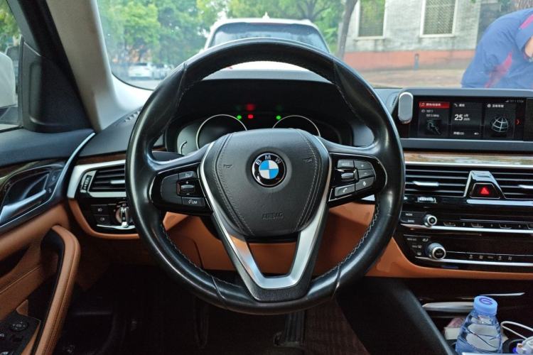 Used BMW 5 Series 2018 528Li Launch Special Edition Steering Wheel