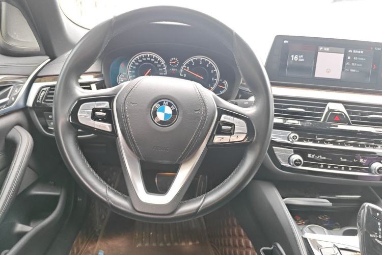 Used BMW 5 Series 2018 525Li M Sport Package Steering Wheel