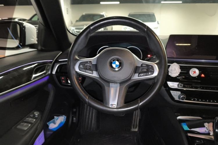Used BMW 5 Series 2018 525Li M Sport Package Steering Wheel