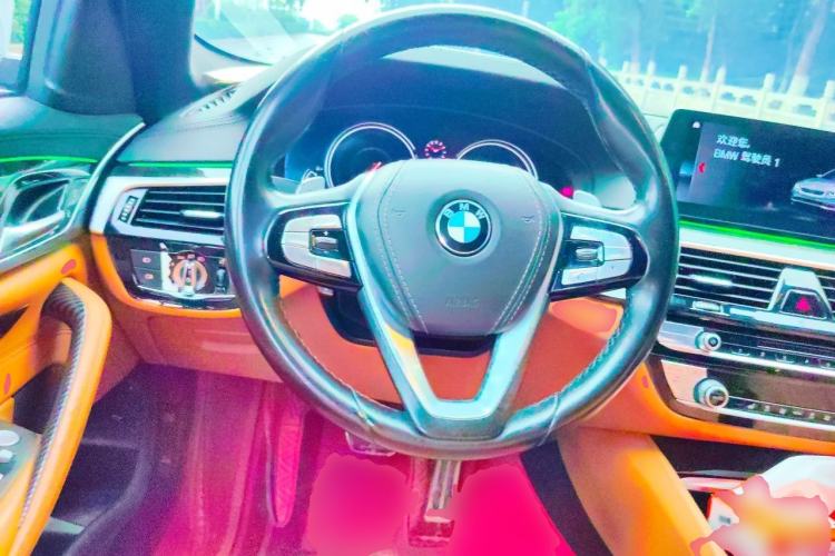 Used BMW 5 Series 2018 Restyled 530Li Leading Edition M Sport Package Steering Wheel