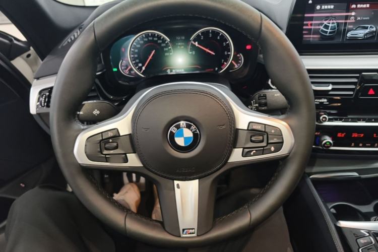 Used BMW 5 Series 2018 525i M Sport Package Steering Wheel