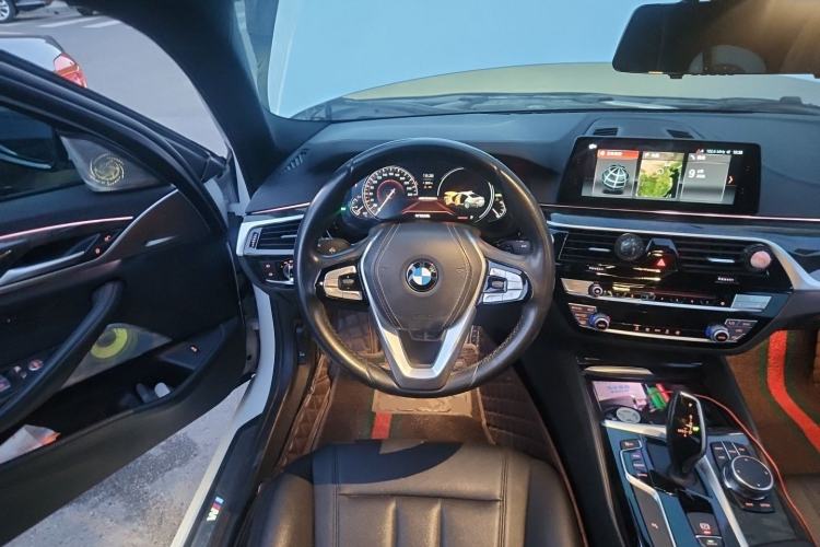 Used BMW 5 Series 2018 525Li M Sport Package Steering Wheel