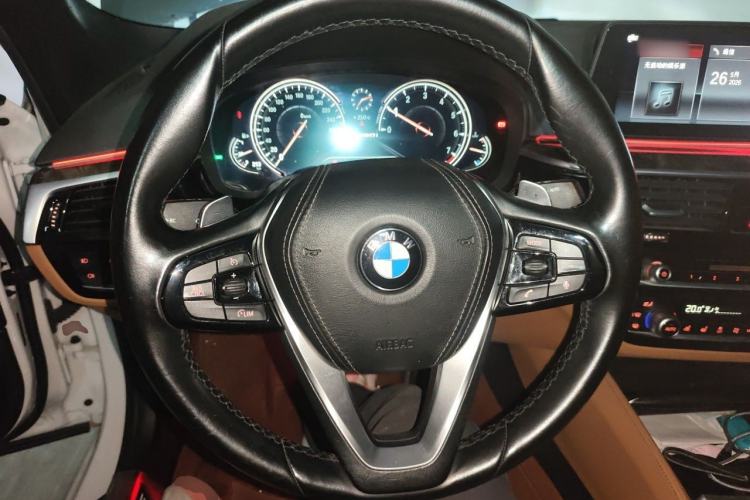 Used BMW 5 Series 2018 530Li Leading Model M Sport Package Steering Wheel