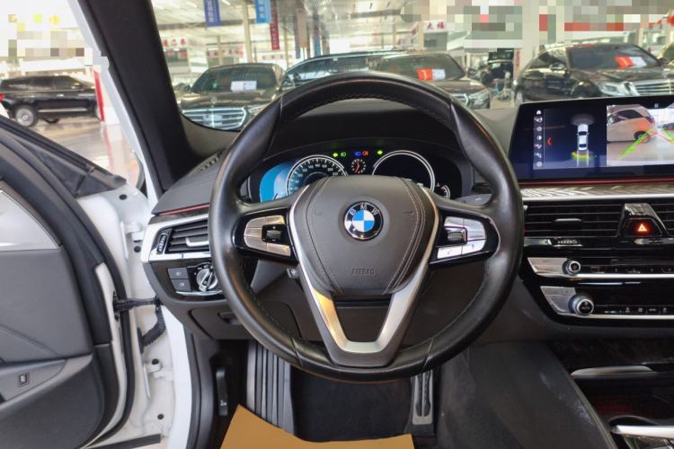 Used BMW 5 Series 2018 525Li M Sport Package Steering Wheel