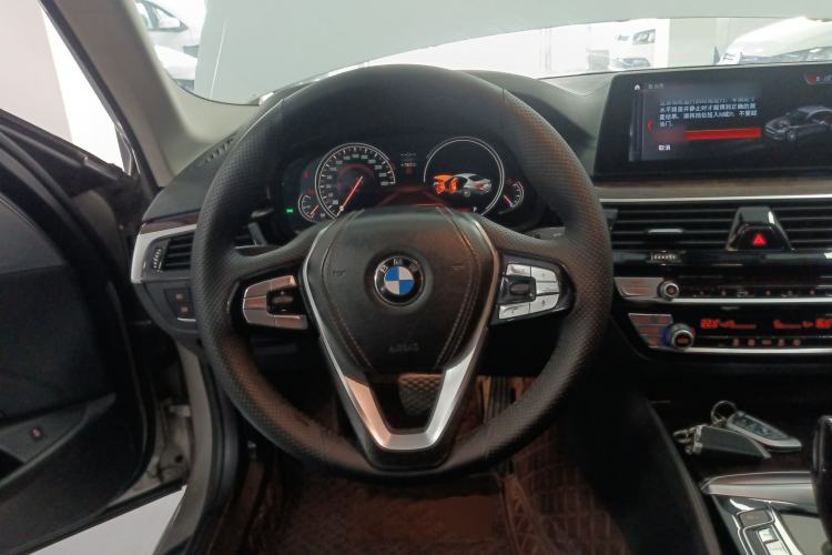 Used BMW 5 Series 2018 525Li Luxury Package Steering Wheel