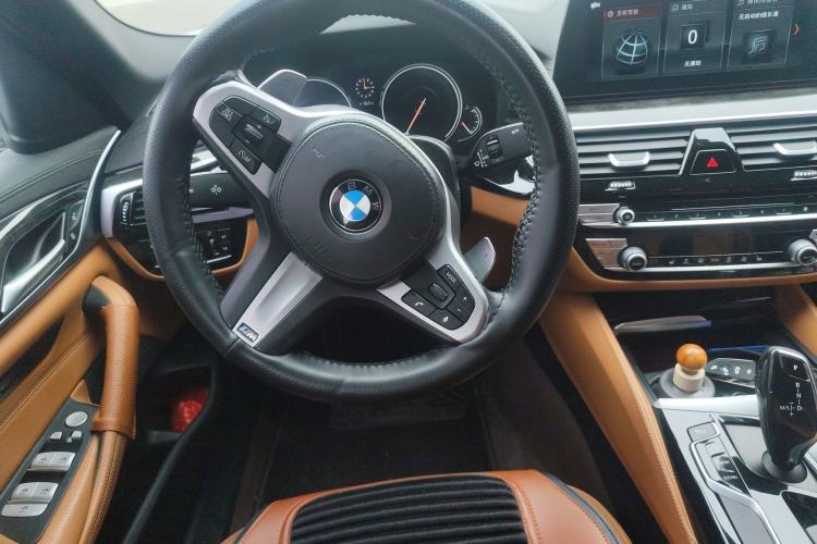 Used BMW 5 Series 2018 Restyled 530Li Leading Edition M Sport Package Steering Wheel