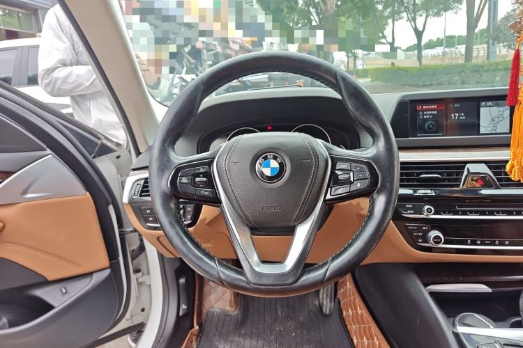 Used BMW 5 Series 2018 528Li Launch Special Edition Steering Wheel