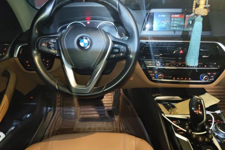 Used BMW 5 Series 2018 528Li Launch Special Edition Steering Wheel