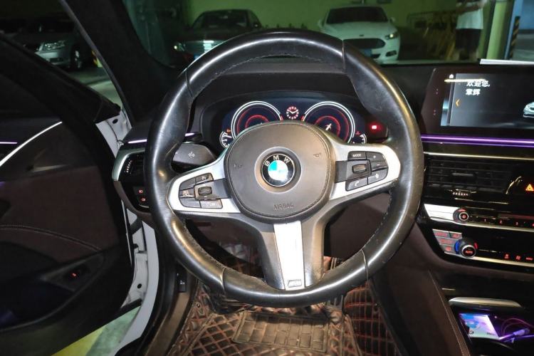 Used BMW 5 Series 2018 525Li M Sport Package Steering Wheel