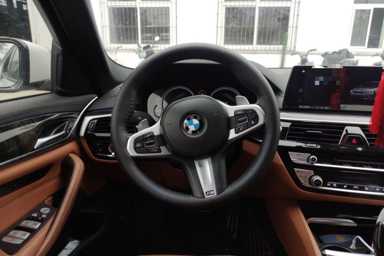 Used BMW 5 Series 2018 Restyled 530Li Leading Edition M Sport Package Steering Wheel