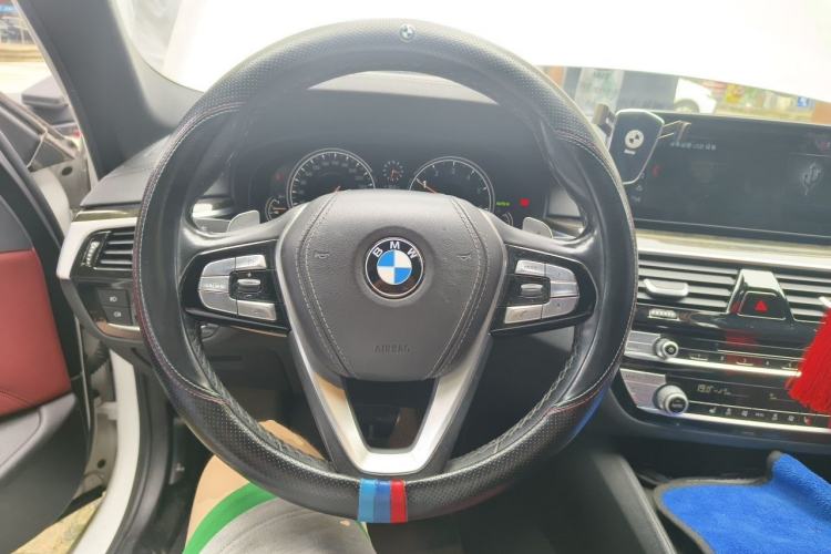 Used BMW 5 Series 2018 Restyled 530Li Leading Edition M Sport Package Steering Wheel
